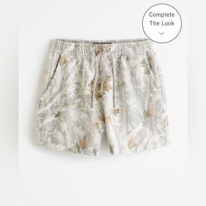 Abercrombie light gray camo shorts
